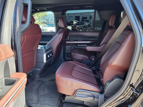 Certified 2023 Ford Expedition Limited image 17