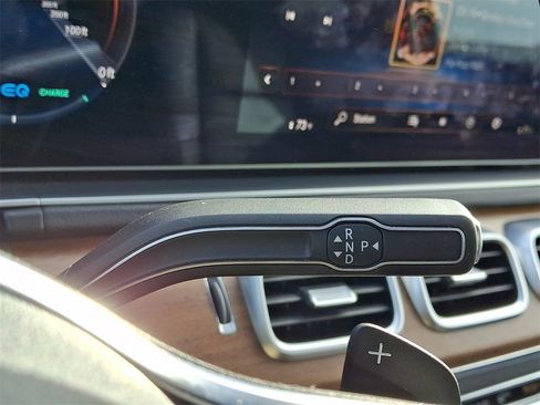 Used 2022 Mercedes-Benz GLS 450 4MATIC image 18