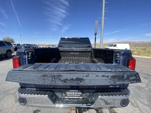 Used 2022 GMC Sierra 3500 SLE w/ SLE Value Package AWD/4WD image 22