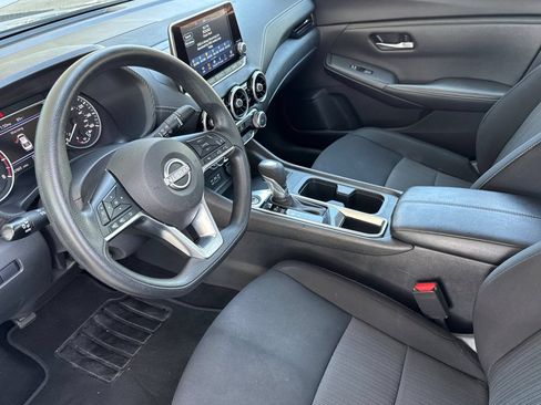 Used 2024 Nissan Sentra SV FWD image 9