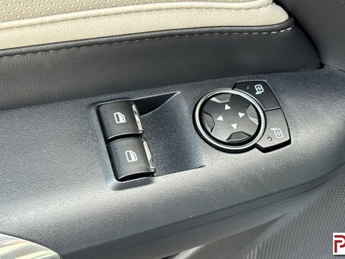 Used 2025 Ford Mustang GT Premium RWD image 13