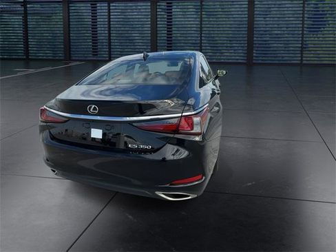 Certified 2024 Lexus ES 350 w/ Premium Package image 7