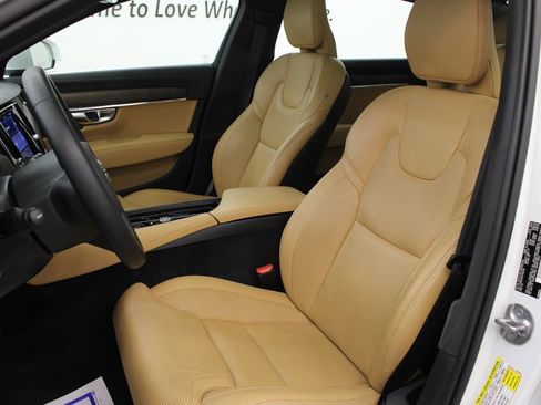 Used 2023 Volvo S90 B6 Ultimate w/ Protection Package Premier image 16