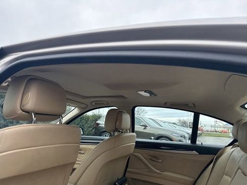 Used 2012 BMW 528i xDrive Sedan image 15