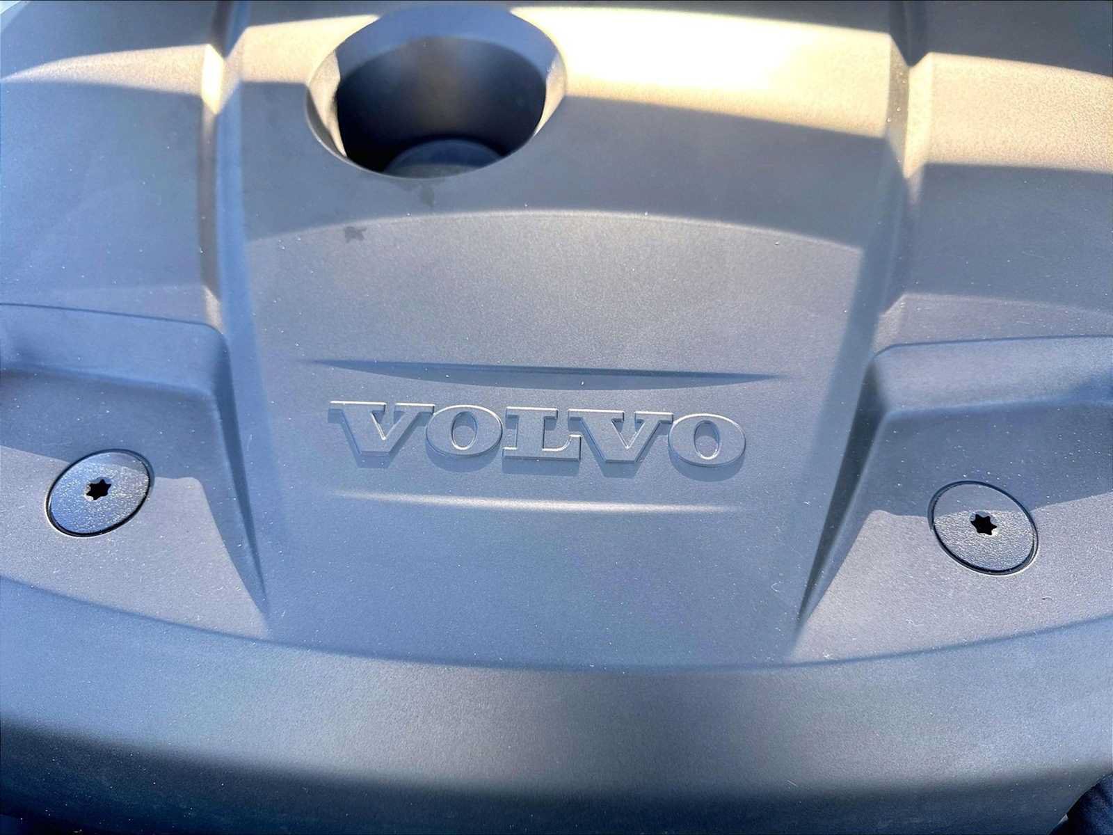 Used 2025 Volvo XC60 T8 Ultra w/ Climate Package AWD/4WD image 33