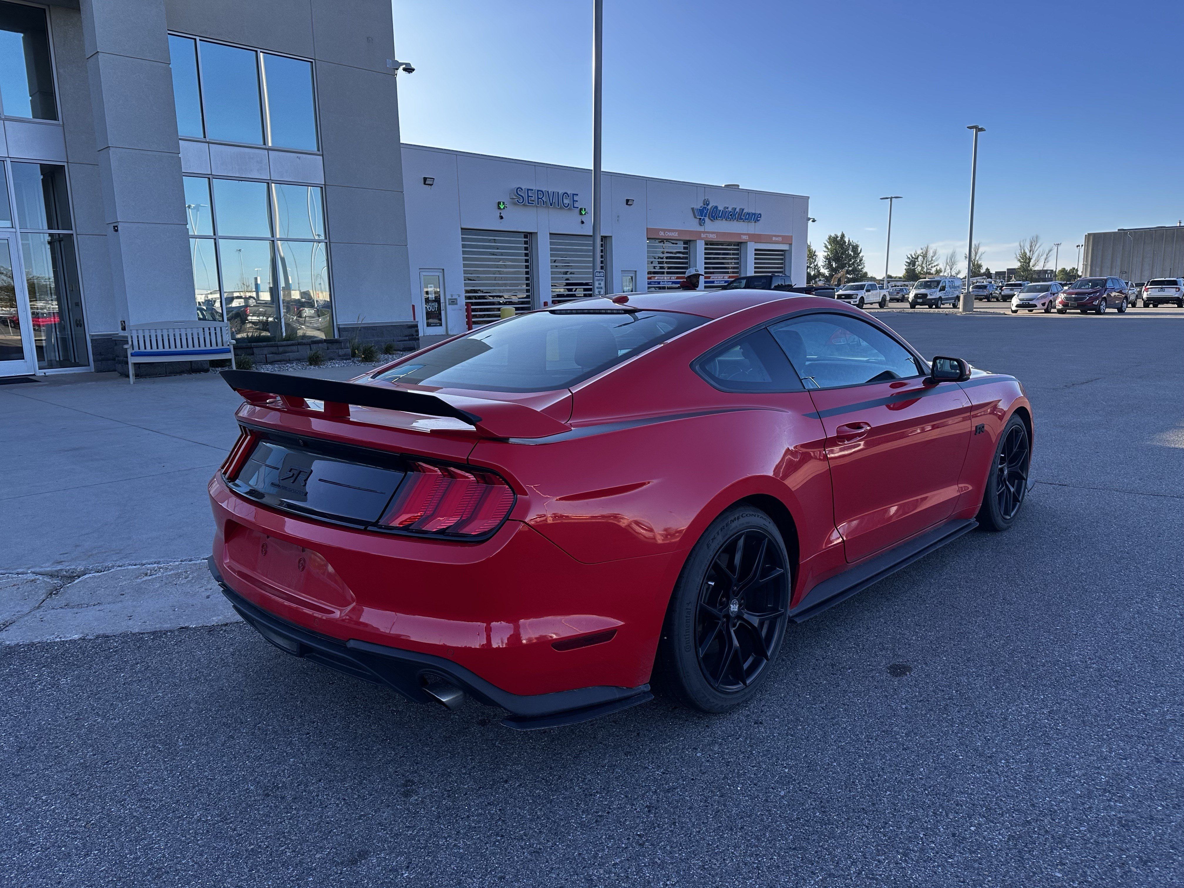 Used 2019 Ford Mustang Premium w/ Ecoboost Performance Package RWD image 5