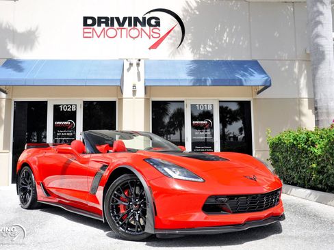 Used 2019 Chevrolet Corvette Z06 RWD image 1