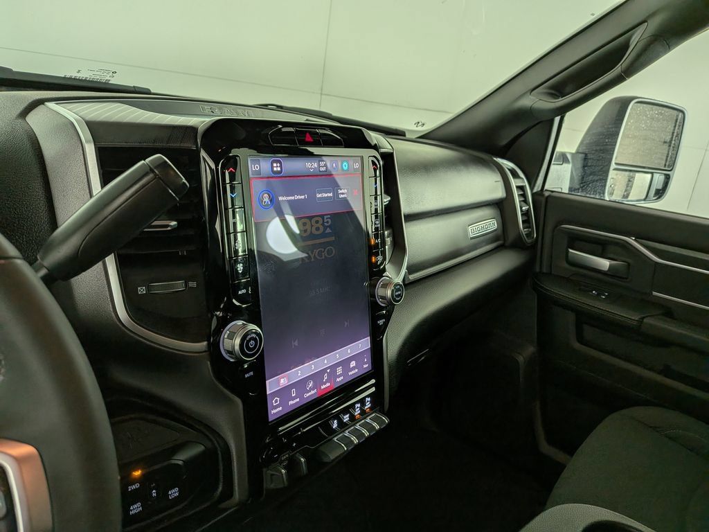 Used 2025 RAM 2500 Big Horn AWD/4WD image 24