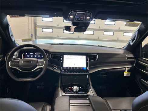 New 2026 Jeep Grand Wagoneer Limited image 30