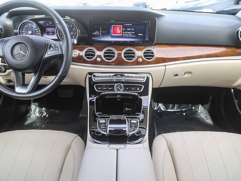 Used 2017 Mercedes-Benz E 400 E 400 image 11
