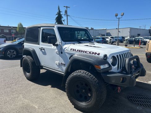 Used 2020 Jeep Wrangler Rubicon image 2