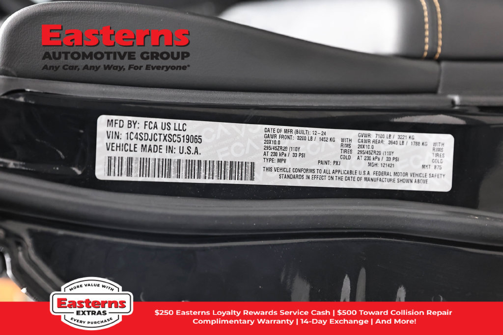 Used 2025 Dodge Durango R/T AWD/4WD image 38