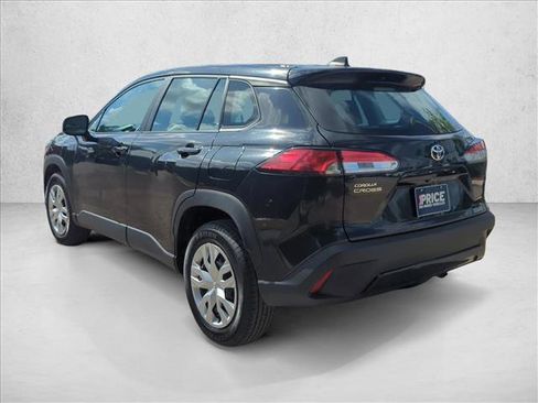 Used 2024 Toyota Corolla Cross L FWD image 7
