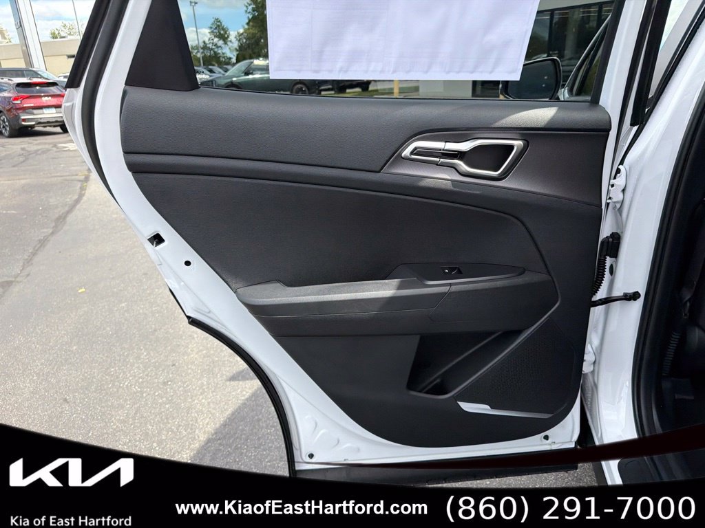New 2027 Kia Sportage LX AWD/4WD image 17
