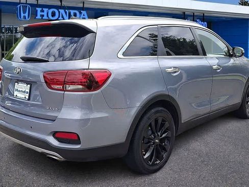 Used 2020 Kia Sorento EX FWD image 8