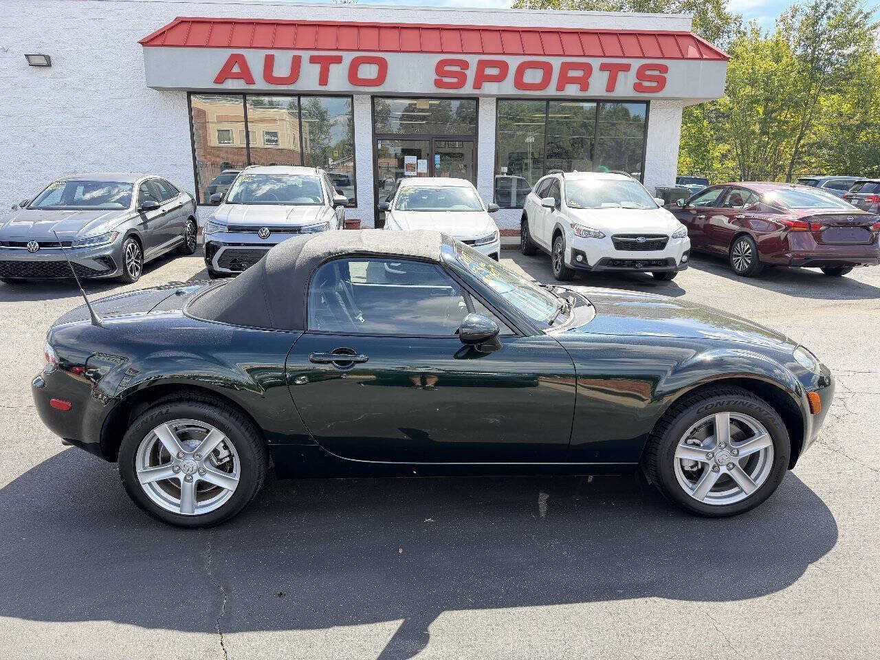 Used 2007 MAZDA MX-5 Miata Sport RWD image 4