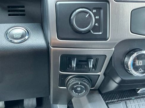 Used 2022 Ford F450 Platinum AWD/4WD image 32