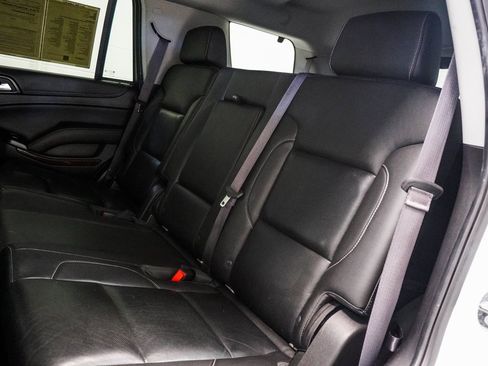 Used 2017 GMC Yukon SLT image 13