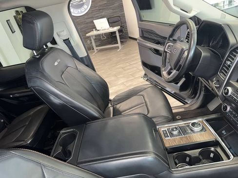 Used 2021 Ford Expedition Platinum AWD/4WD image 24
