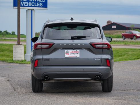 Used 2024 Ford Escape ST-Line w/ Tech Pack #1 AWD/4WD image 4
