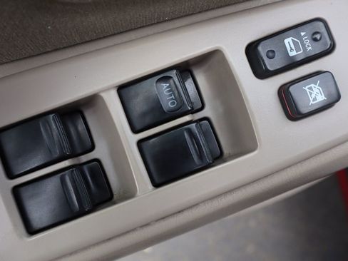 Used 2005 Toyota Tundra SR5 AWD/4WD image 27