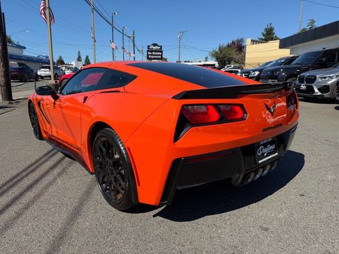 Used 2019 Chevrolet Corvette Stingray Coupe RWD image 5