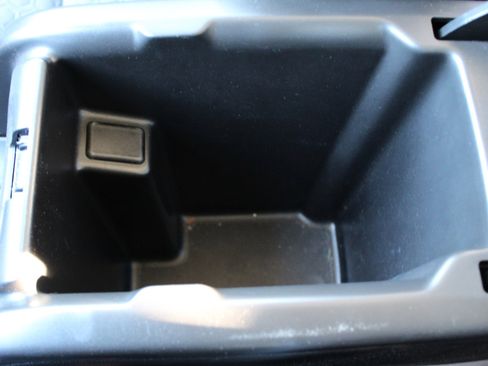 Used 2019 Chevrolet Colorado Z71 image 37