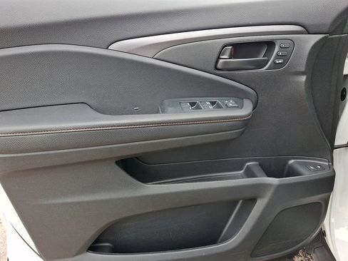 Used 2022 Honda Pilot TrailSport image 12