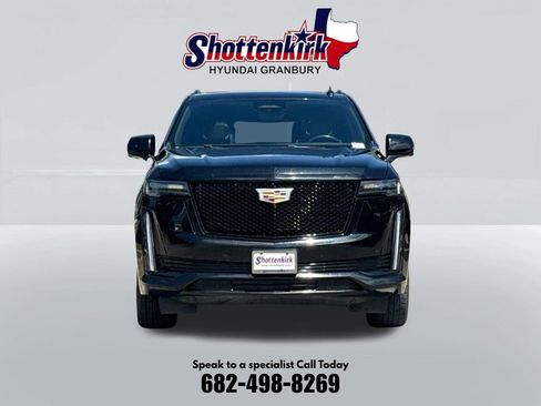 Used 2023 Cadillac Escalade Sport AWD/4WD image 2