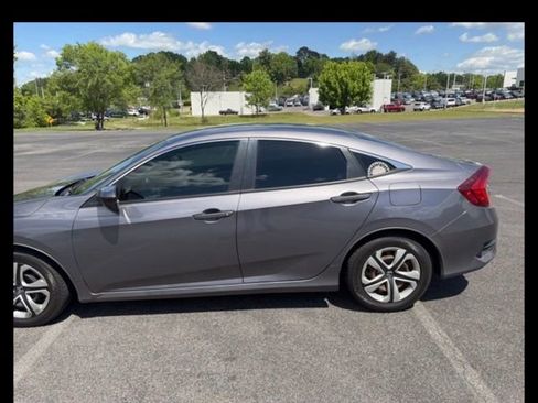 Used 2018 Honda Civic LX image 8