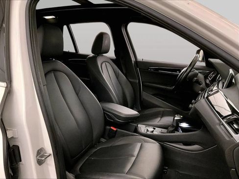 Used 2019 BMW X1 sDrive28i w/ Convenience Package image 7