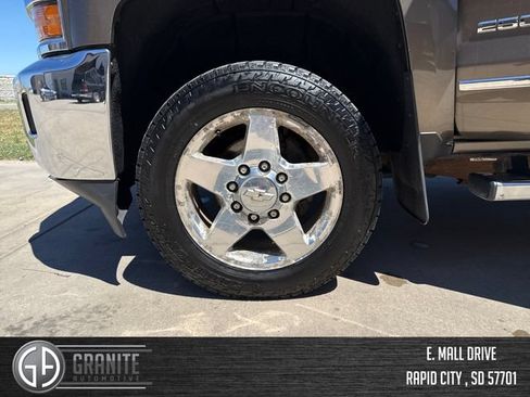 Used 2015 Chevrolet Silverado 2500 LTZ w/ LTZ Plus Package AWD/4WD image 25