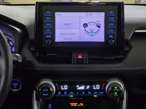 Used 2019 Toyota RAV4 XLE w/ Carpet Mat Package AWD/4WD image 25