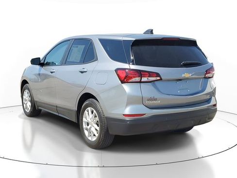 Certified 2024 Chevrolet Equinox LS w/ LS Convenience Package AWD/4WD image 3