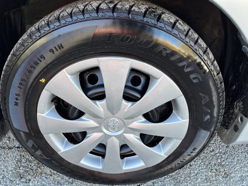 Used 2011 Toyota Corolla LE image 33