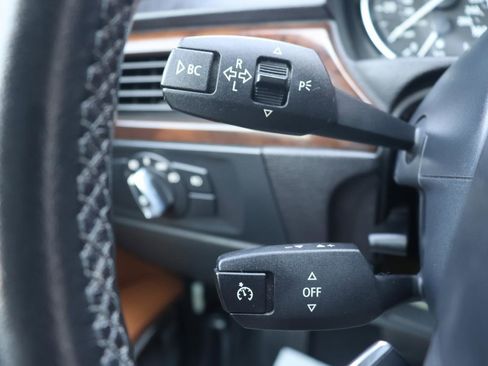 Used 2011 BMW 328i Convertible w/ Premium Pkg image 35