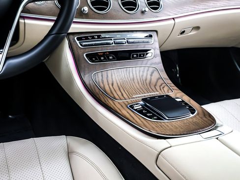 Certified 2022 Mercedes-Benz E 350 Sedan image 8