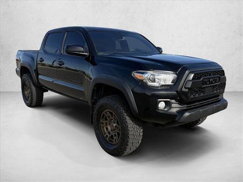 Used 2021 Toyota Tacoma TRD Off-Road image 3