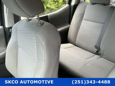 Used 2022 Toyota Tacoma SR5 w/ Technology Package RWD image 27