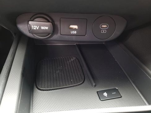 New 2025 Hyundai Elantra SEL image 17