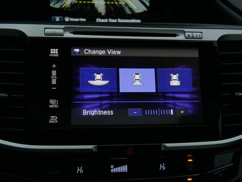 Used 2016 Honda Accord EX image 16