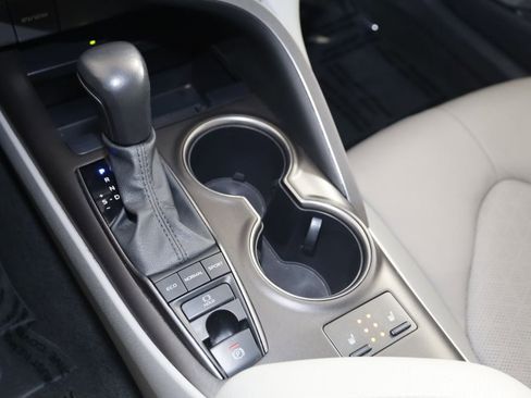 Used 2023 Toyota Camry XSE FWD image 26