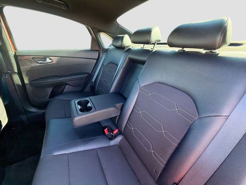 Used 2020 Kia Forte GT-Line image 19