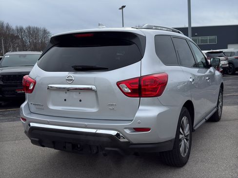 Certified 2020 Nissan Pathfinder SL image 5