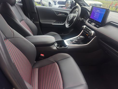 Used 2025 Toyota RAV4 XSE image 19