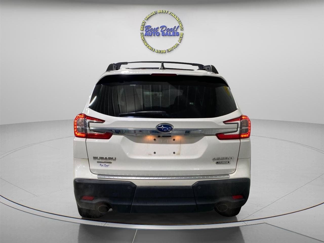 Used 2023 Subaru Ascent Touring AWD/4WD image 4