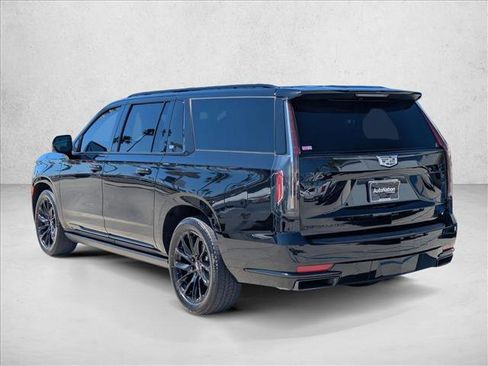 Used 2023 Cadillac Escalade ESV Sport Platinum w/ LPO, ONYX Package AWD/4WD image 8