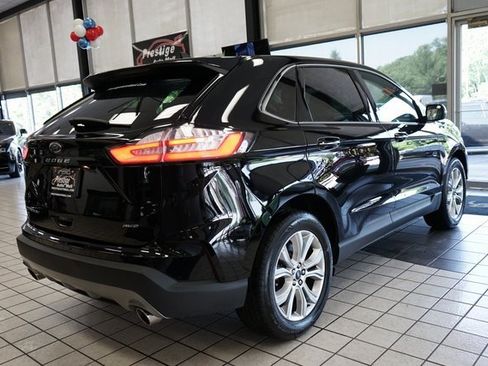 Used 2022 Ford Edge Titanium image 14