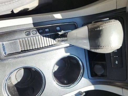 Used 2011 Chevrolet Traverse LT w/ Personal Connectivity Package AWD/4WD image 19