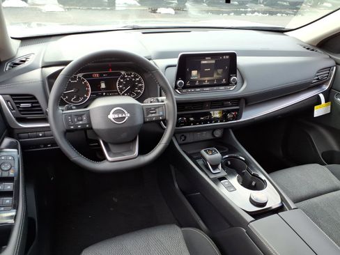 New 2026 Nissan Rogue SV image 5